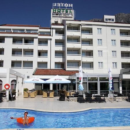 Hotel Quercus Дрвеник Экстерьер фото