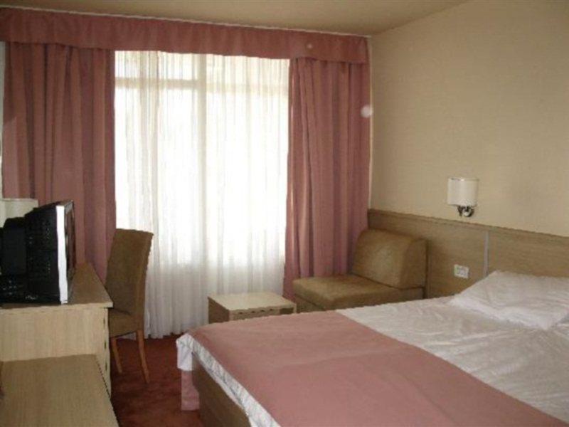 Hotel Quercus Дрвеник Экстерьер фото