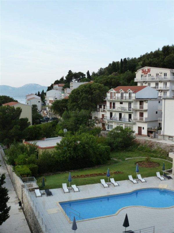 Hotel Quercus Дрвеник Экстерьер фото