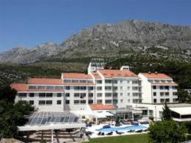 Hotel Quercus Дрвеник Экстерьер фото