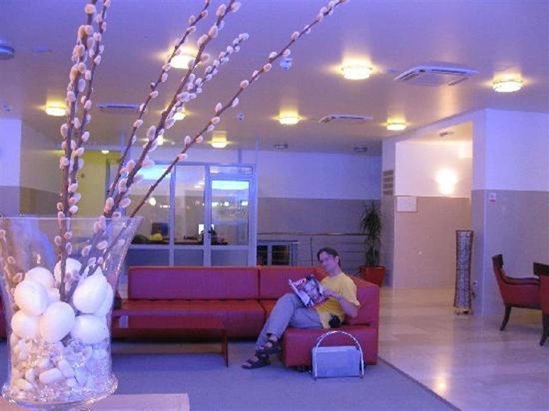 Hotel Quercus Дрвеник Экстерьер фото