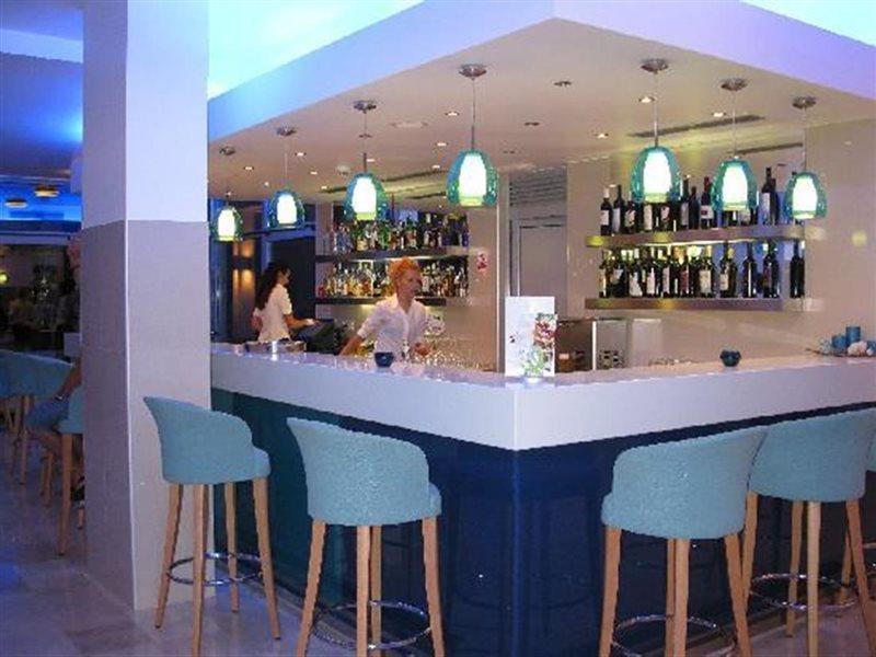 Hotel Quercus Дрвеник Экстерьер фото
