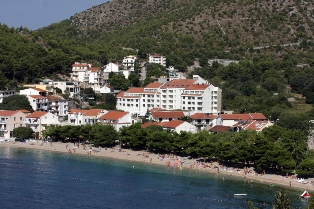 Hotel Quercus Дрвеник Экстерьер фото